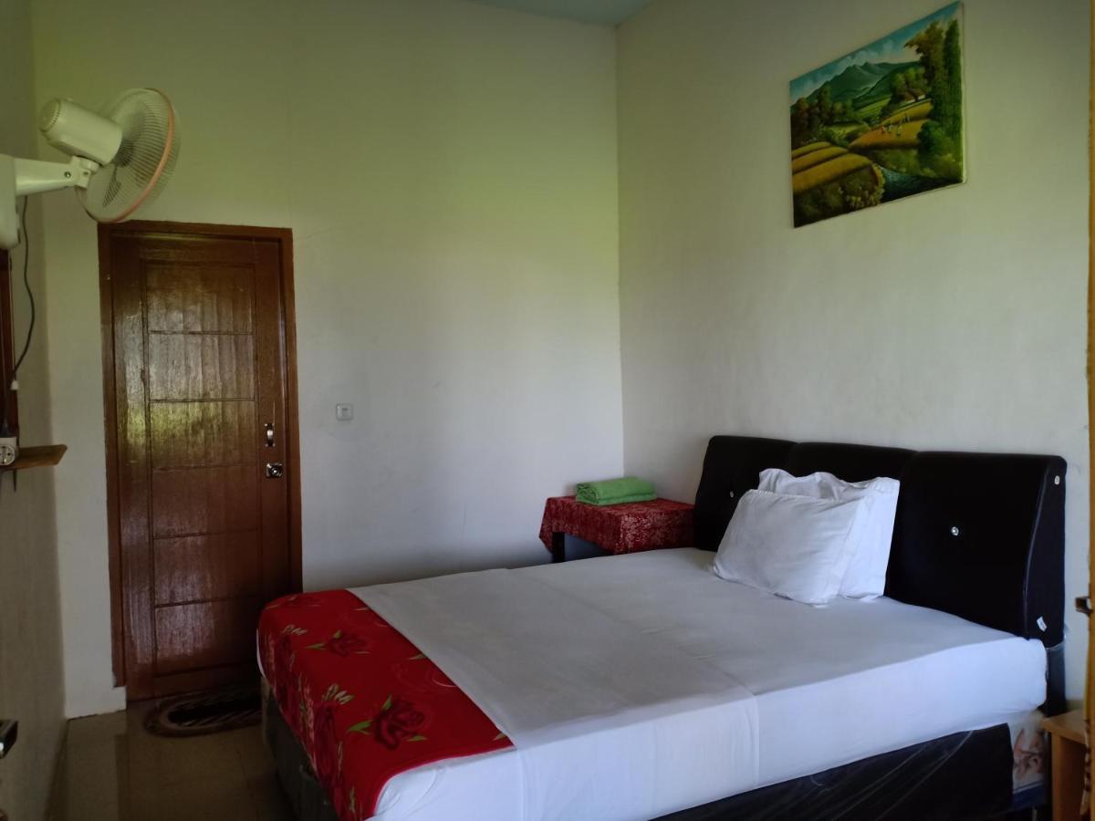 Rosalina Homestay Rantepao Exteriör bild